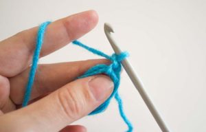 Como tejer un anillo mágico doble, de como tejer el gorro perfecto a crochet sin fallar en tamaño. Blog de Marinatorreblanca.cl