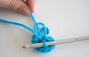 Como tejer un anillo mágico doble, de como tejer el gorro perfecto a crochet sin fallar en tamaño. Blog de Marinatorreblanca.cl